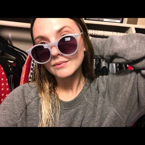 PURPLE CIRCLE GLASSES - Picture 3 of 3